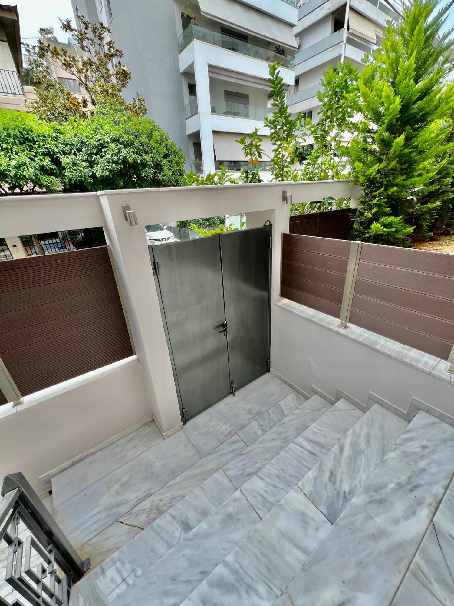 New Apartment At Athenian Riviera Екстер'єр фото